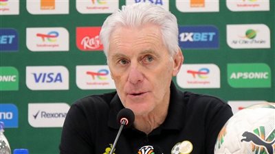 مفاجأة.. مدرب جنوب إفريقيا يقترب من قيادة منتخب تونس