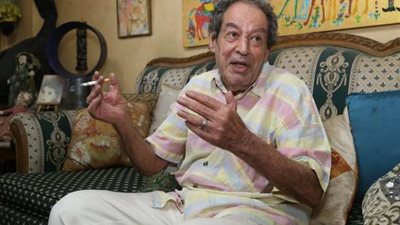 مؤلف أغنية شبابيك يتعرض لأزمة صحية.. وشقيقه: وقع من الدكاترة في المستشفى | خاص