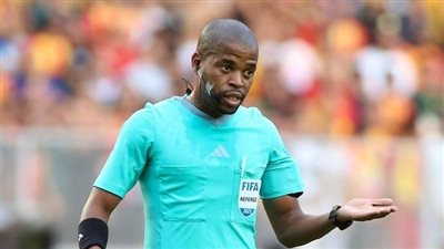 الجنوب إفريقي توم أبونجيل حكمًا لمباراة مصر والكونغو.. والغاني دانيال لاريا على الـ VAR