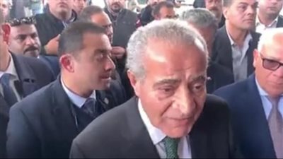 وزير التموين: سعر الزيت 55 جنيه مناسب ومتميز جدا.. والسلع متوفرة بكميات كويسة | بث مباشر