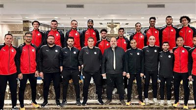 العطار يجتمع ببعثة منتخب الشاطئية قبل السفر إلى عمان