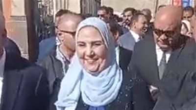 وزيرة التضامن تطلق حملة بالوعي مصر بتتغير للأفضل في قنا | بث مباشر