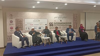 معرض الكتاب يناقش تحديات الترجمة بالصالون الثقافي