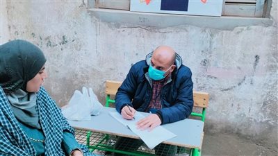 الكشف على 1539 مواطنا خلال قافلة طبية بقرية دروة بالمنوفية