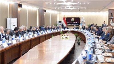 وزير التعليم العالي يوجه بسرعة إعلان نتائج امتحانات نهاية الفصل الدراسي الأول