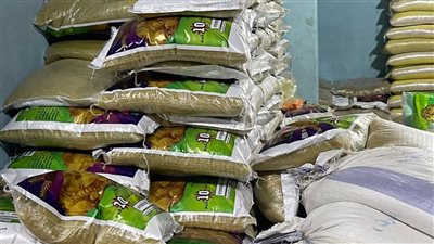 ضبط نحو 12.5 طن من السلع الاستراتيجية في مخزن دون ترخيص بالإسماعيلية