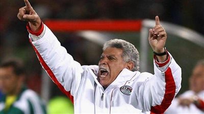 محاولات لمنح حسن شحاتة الرخصة الشرفية PRO تكريما لمسيرته