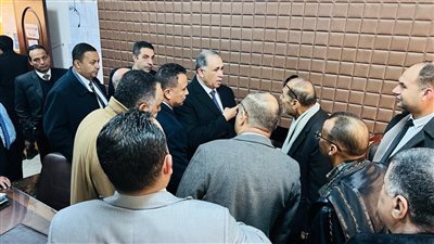 النقيب العام يتفقد غرف المحامين بمحكمة بورسعيد الابتدائية| صور 