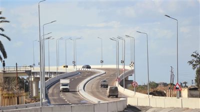 بدء التشغيل التجريبي لكوبري مزلقان أبو حمص الجديد| صور