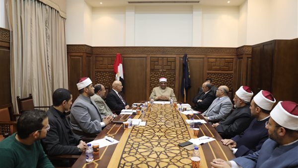 الدكتور عباس شومان