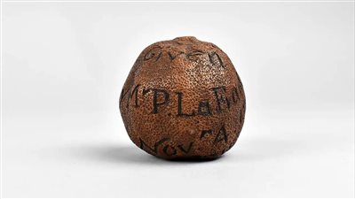 بيع ليمونة عمرها 285 عامًا بـ 55 ألف جنيه 