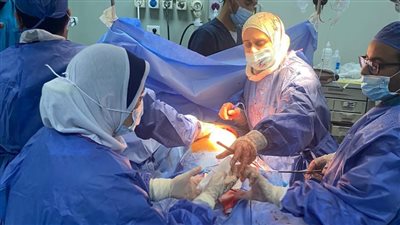 موتوسيكل يطيح بطفل خلال لهوه أمام منزله.. والمتهم: مكنتش أقصد