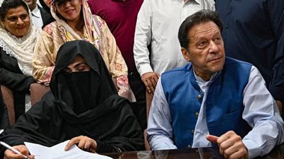 تزوجها في أيام العدة.. الحكم على عمران خان رئيس وزراء باكستان وزوجته بالسجن 7 سنوات 