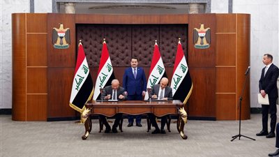 ساويرس يوقع مع الحكومة العراقية عقد إنشاء أكبر مشروع سكني في البلاد