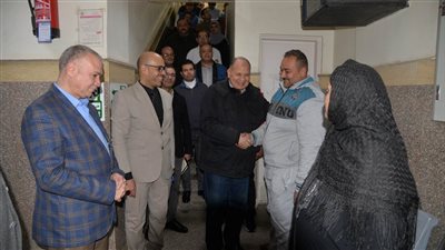 محافظ أسيوط يتفقد وحدة الكلى الصناعية وثلاجة حفظ الأدوية ومركز خدمة العملاء المميكن بمستشفى المبرة للتأمين الصحي