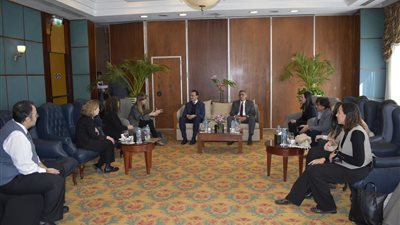 الإسكان تبدأ خطة التحول الأخضر لمدينة 6 أكتوبر بالتعاون مع البنك الأوروبي لإعادة الإعمار