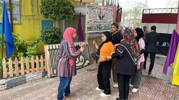 طلاب الشهادة الإعدادية