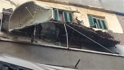 دون إصابات.. انهيار أجزاء من عقارين وإخلاء أحدهما من السكان بالإسكندرية