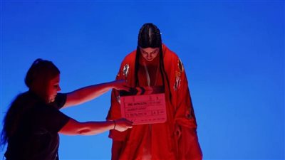  قبل حفلها بالأهرامات.. آمال مثلوثي تطرح كليب Lose My Mind من ألبومها الجديد | صور