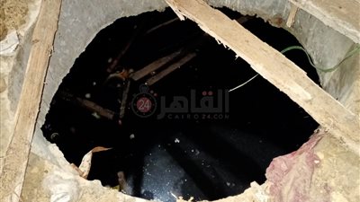 مصرع عامل وإصابة آخر إثر سقوطهما في غرفة صرف صحي بالمنيا