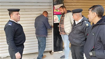 بسبب إزعاج المواطنين.. غلق وتشميع 8 محلات ومقاهٍ بحدائق الأهرام 