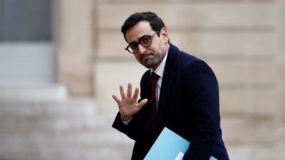 وزير الخارجية الفرنسي يصل إلى مصر اليوم لبحث تداعيات الحرب على غزة