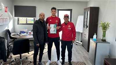 الأهلي يوقع مع المدافع أحمد عابدين لمدة 5 سنوات