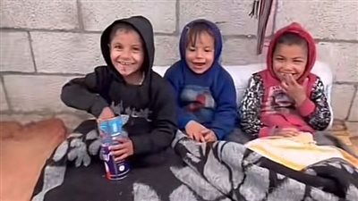 ظلوا بلا مأوى 4 شهور.. شاب فلسطيني يوثق معاناة أطفال غزة في برد الشتاء