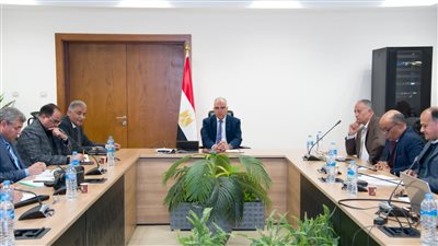 وزير الري: سحب العمل من المقاولين المتأخرين عن إنهاء الملاحظات في تأهيل الترع 