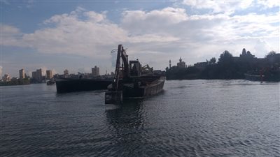 حملة مكبرة بكفر الشيخ لإزالة الأقفاص السمكية بنهر النيل فرع رشيد | صور 