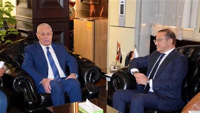 الزيارة الأولى.. الأقصر تستقبل ممثل الأمم المتحدة للتنمية الصناعية لبحث المشروعات الخضراء
