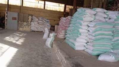 تموين الإسكندرية: ضبط 240 طن أعلاف مجهولة المصدر داخل مصنعين
