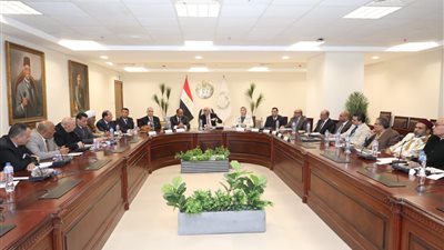 وزير التعليم يترأس اجتماع المجلس الأعلى للأمناء والآباء