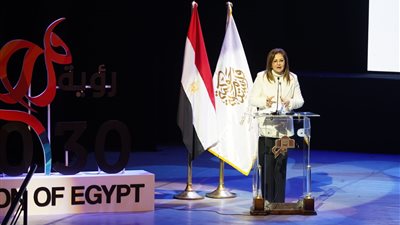 وزيرة التخطيط تشهد حفل تخريج الدفعة الثانية من طلاب مبادرة كن سفيرًا للتنمية المستدامة