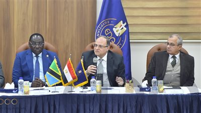 هيئة الدواء تناقش نفاذ المستحضرات المصرية للسوق التنزاني