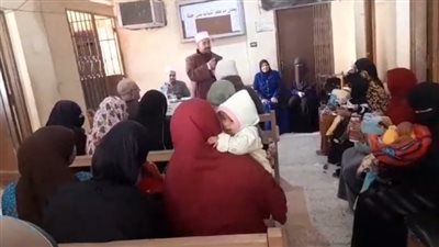 وعظ بني سويف تنظم ندوة بعنوان الزواج المبكر بين الأضرار والحلول بقرية بني حلة 