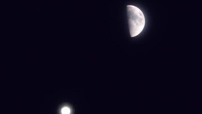 8 مرات حجم الشمس.. اقتران القمر مع نجم عملاق في سماء مصر الآن 