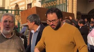 تشييع جنازة الشاعر مجدي نجيب مؤلف أغنية شبابيك من مسجد السيدة نفيسة| بث مباشر 