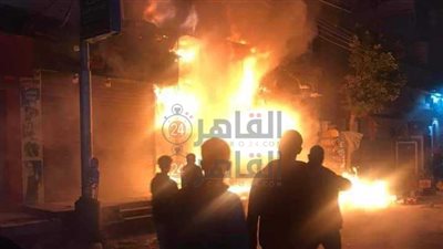 حريق هائل يلتهم محتويات مطعم سوري شهير بالغربية.. والدفع بـ 3 سيارات إطفاء