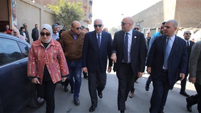 بتكلفة 10 ملايين جنيه.. محافظ الجيزة: رصف وتطوير شارع الطريق الأبيض بأرض اللواء 