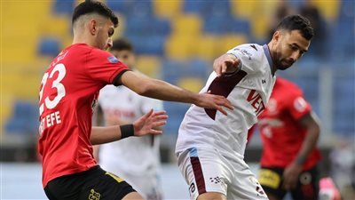 تريزيجيه يسجل هدفا ويقود فريقه طرابزون سبور للتأهل لربع نهائي كأس تركيا