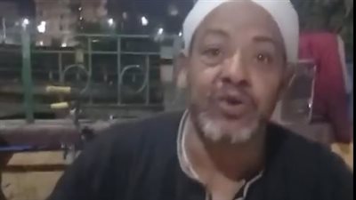 قصة كفاح مؤذن يعمل بائع فطير مشلتت بقنا: ببيع الفطيرة بـ 7 جنيه وبشتغل من بعد العشاء لحد الفجر| بث مباشر