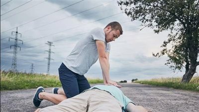 دراسة: فرصة النجاة من السكتة القلبية مع الإنعاش القلبي الرئوي تنخفض مع مرور الوقت