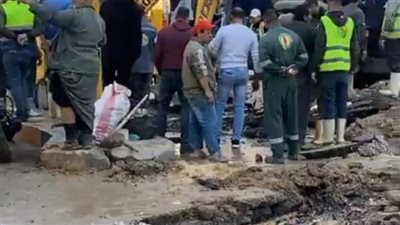 انفجار ماسورة مياه بشارع لبنان بالمهندسين.. وجهود مكثفة لإصلاحها | بث مباشر