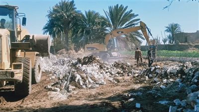 إزالة 414 حالة تعدٍ واسترداد 328 فدانًا خلال حملات مكبرة بأسيوط