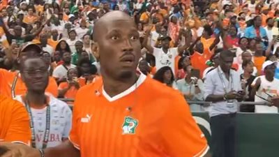 دروجبا يحتفل برقصة الكنغر بعد تأهل كوت ديفوار لنهائي أمم إفريقيا| فيديو