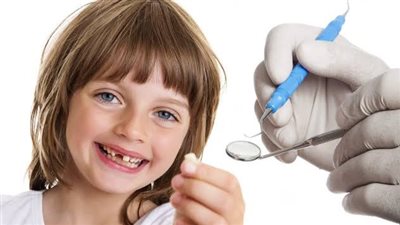 8 أخطاء تضر بصحة الفم والأسنان.. تعرف عليها