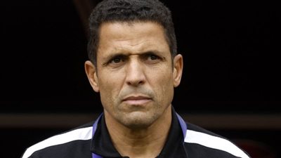 الحسين عموتة: الفوز مهم للغاية.. والغيابات جعلتني أدفع بالنني في الدفاع