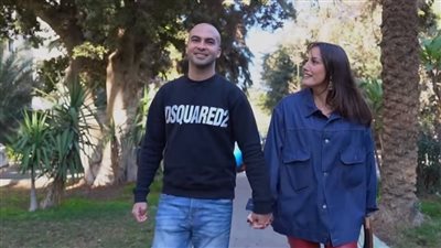 بعشق أمه.. إسعاد يونس تستضيف أليسيا يانكون وخطيبها |صور