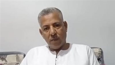 بيترجم خطبة الجمعة بالإشارة.. مُدرس بقنا يتواصل مع ذوي الهمم: حقهم يعرفوا دينهم | بث مباشر